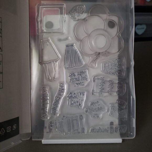 Stampin' Up! 'HAND DELIVERED' Photopolymer Stamp Set (Used) - Picture 3 of 5